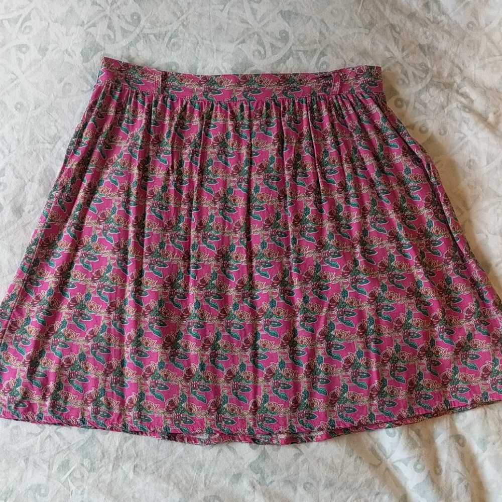 4/$16 ❇️ Mossimo Y2K Pink Floral Mini Skirt